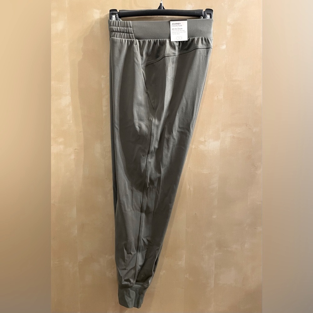 NWOT Calia Mid-Rise Joggers | Green | size M